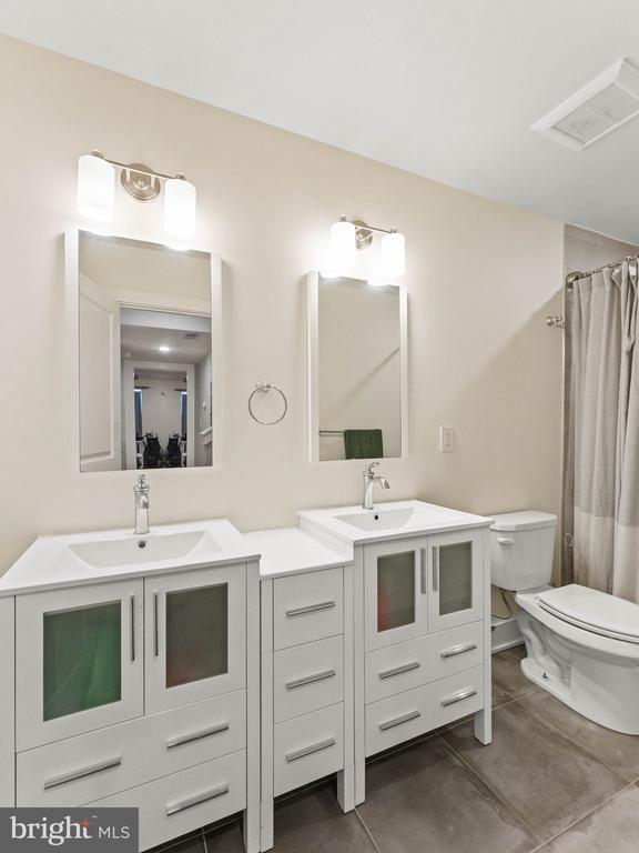 1950 N 6TH STREET Unit: 3