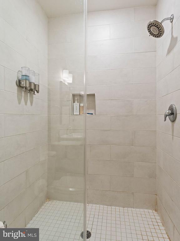 1950 N 6TH STREET Unit: 3
