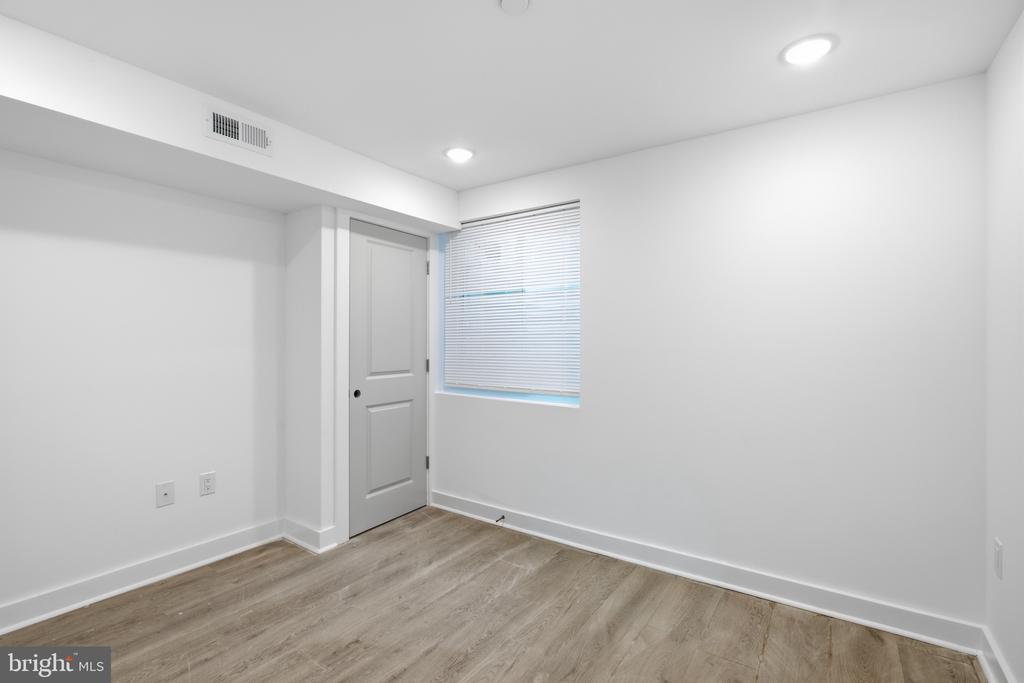 2126 N PERCY STREET Unit: 1