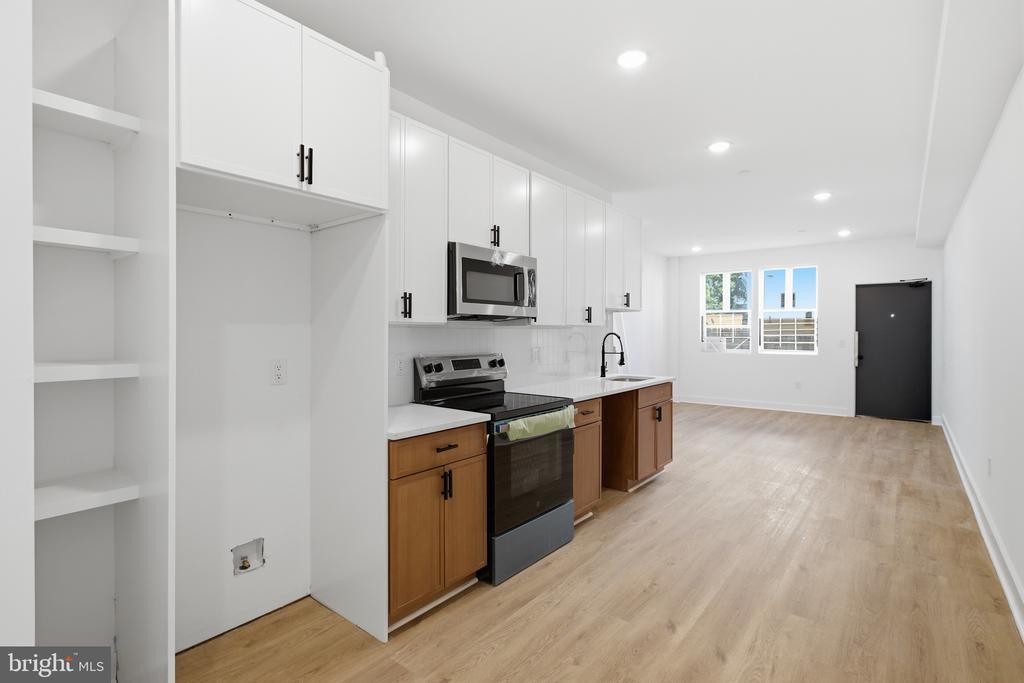 2126 N PERCY STREET Unit: 1
