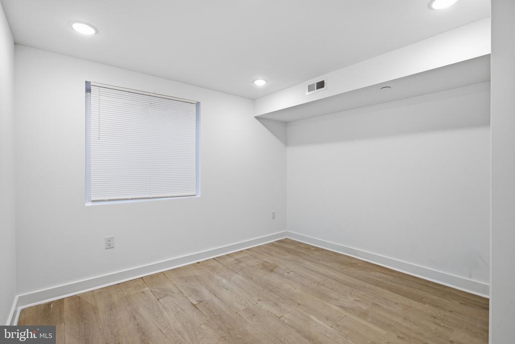 2126 N PERCY STREET Unit: 1