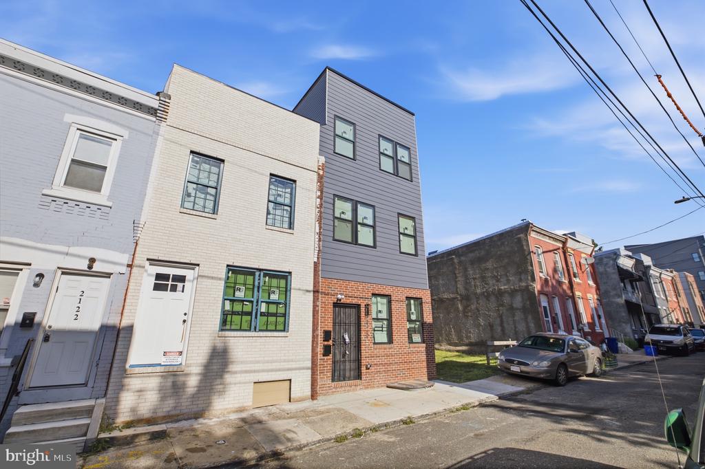 2126 N PERCY STREET Unit: 2