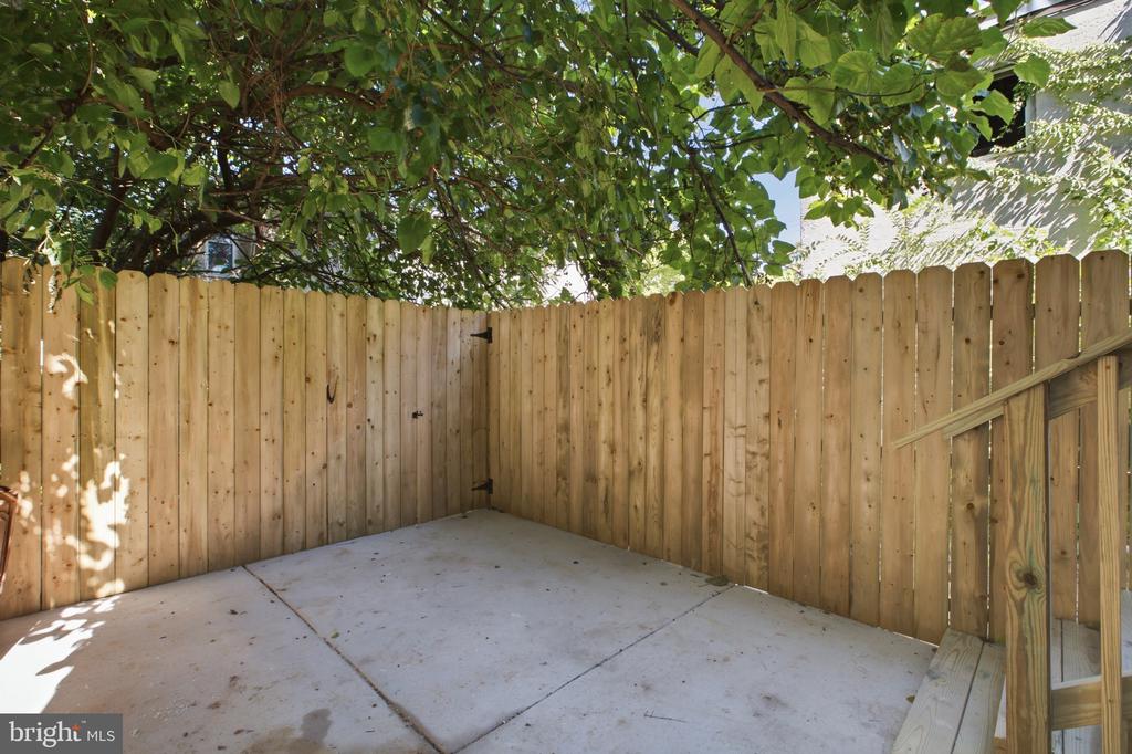 2554 N 12TH STREET Unit: 1