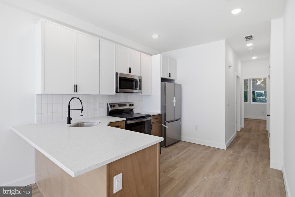 2554 N 12TH STREET Unit: 2