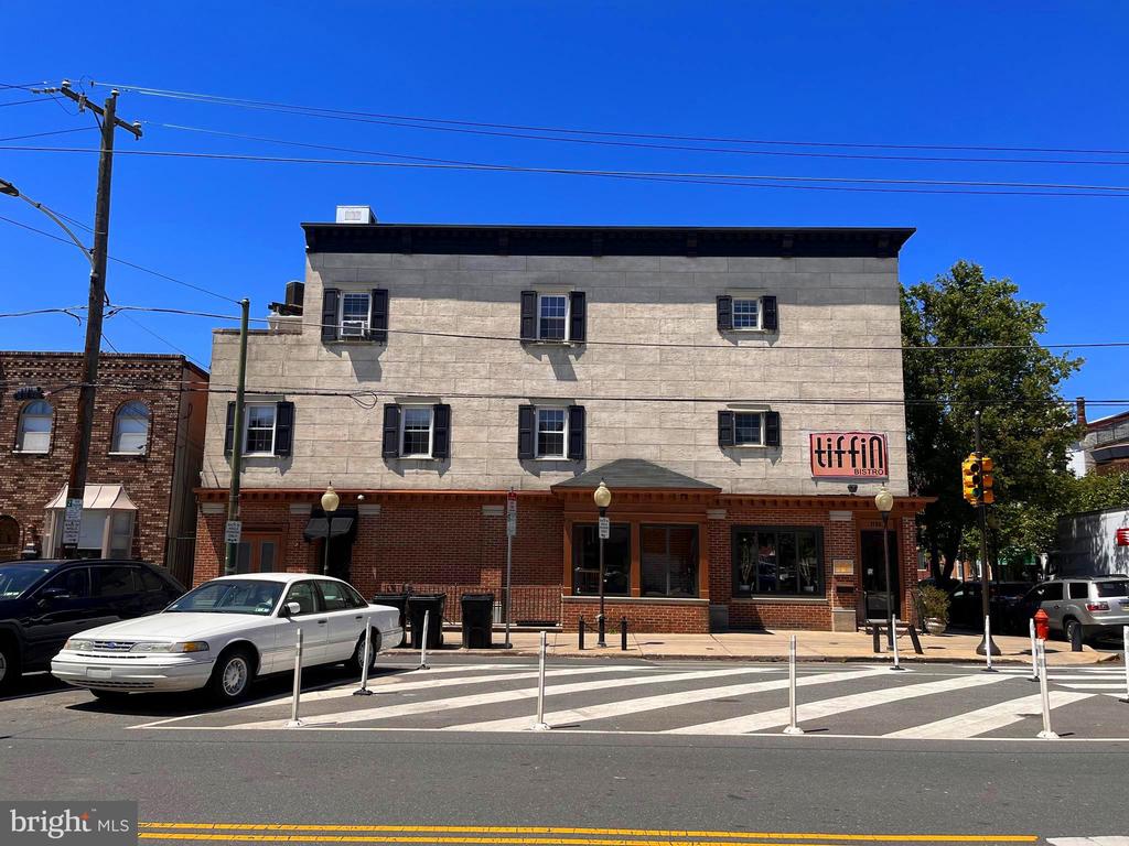 1100 FEDERAL STREET Unit: 3R