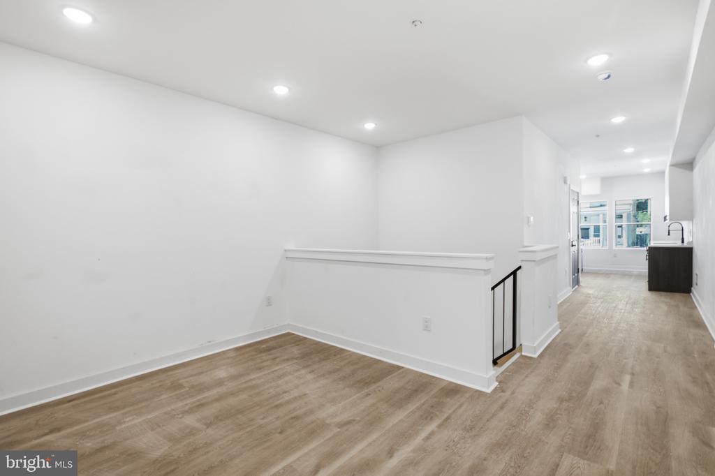 669 N 39TH STREET Unit: 1