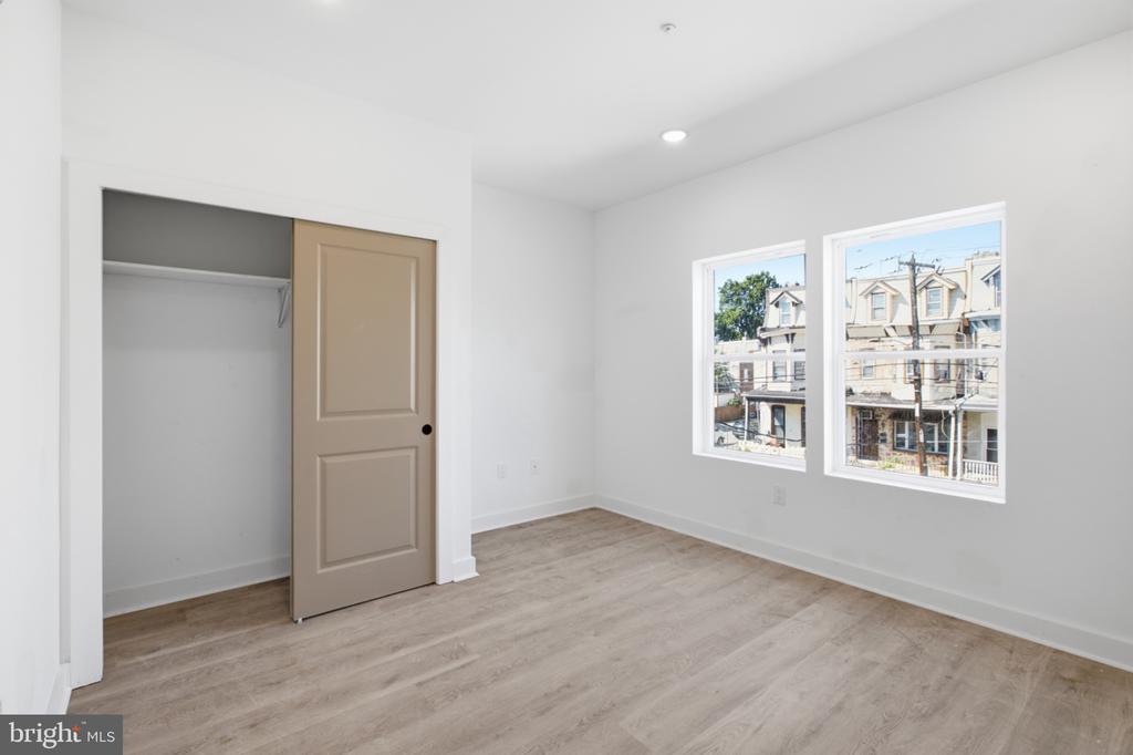 669 N 39TH STREET Unit: 2