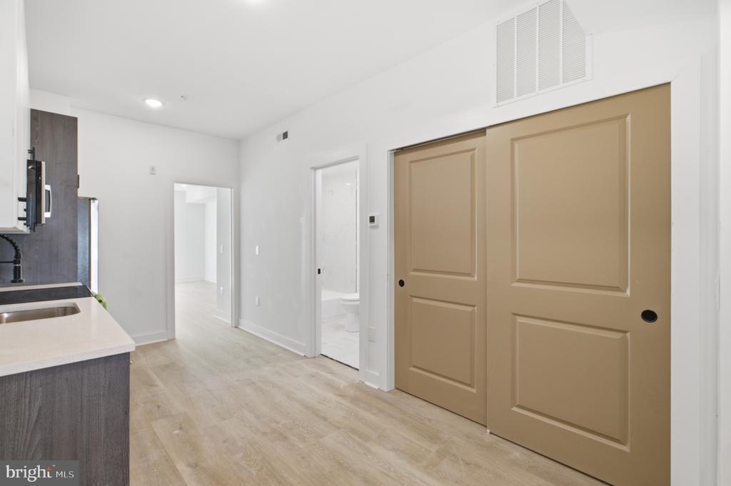 669 N 39TH STREET Unit: 2