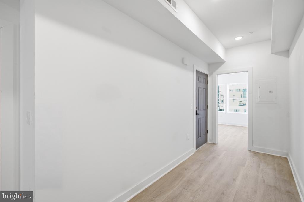 669 N 39TH STREET Unit: 2
