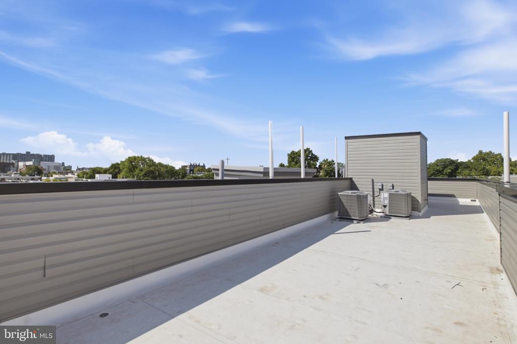 669 N 39TH STREET Unit: 3