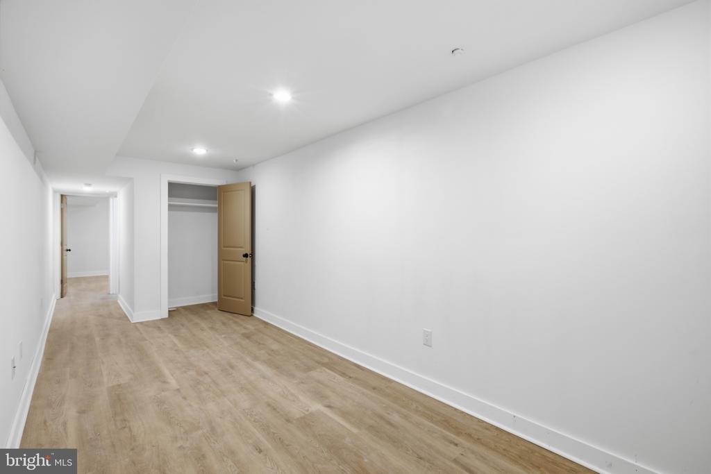 2330 N 16TH STREET Unit: 1