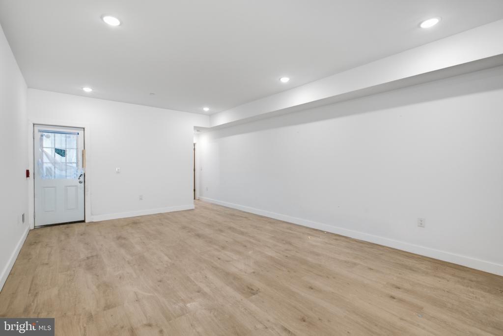 2330 N 16TH STREET Unit: 1