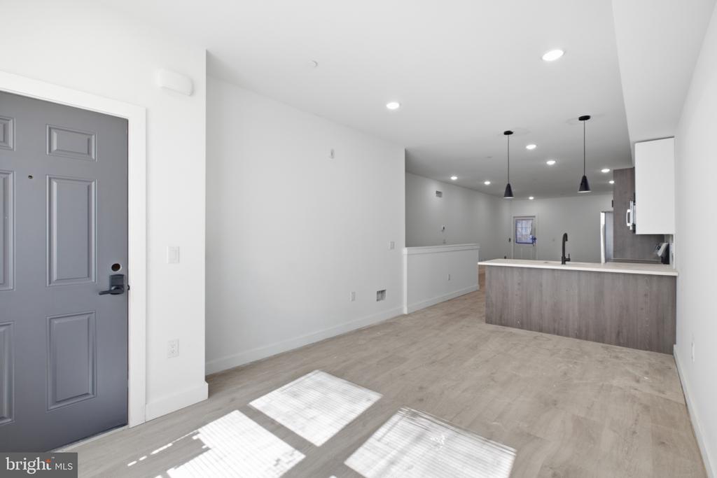 2330 N 16TH STREET Unit: 1