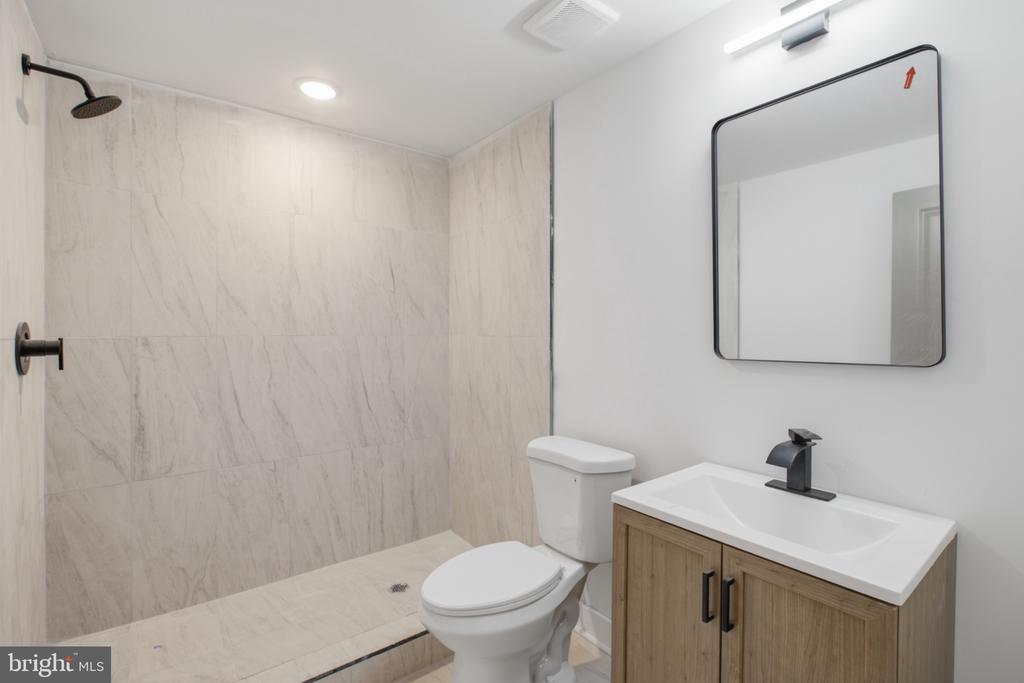 2330 N 16TH STREET Unit: 1