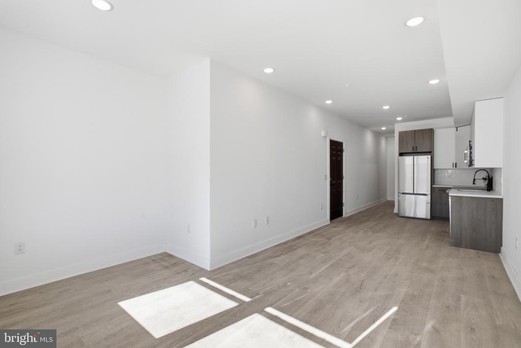 2330 N 16TH STREET Unit: 2