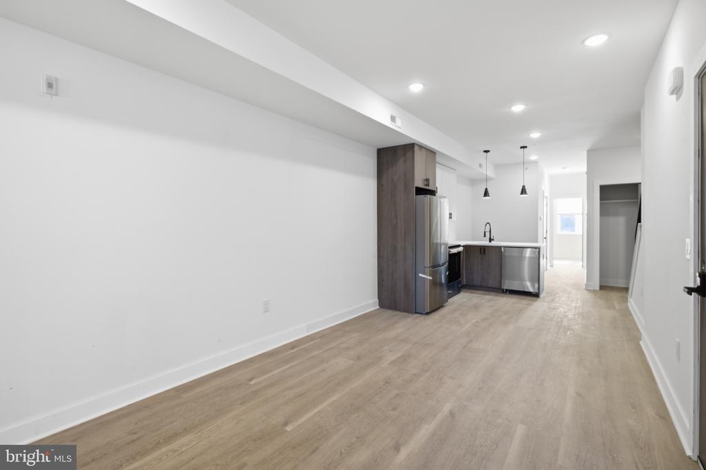2330 N 16TH STREET Unit: 3