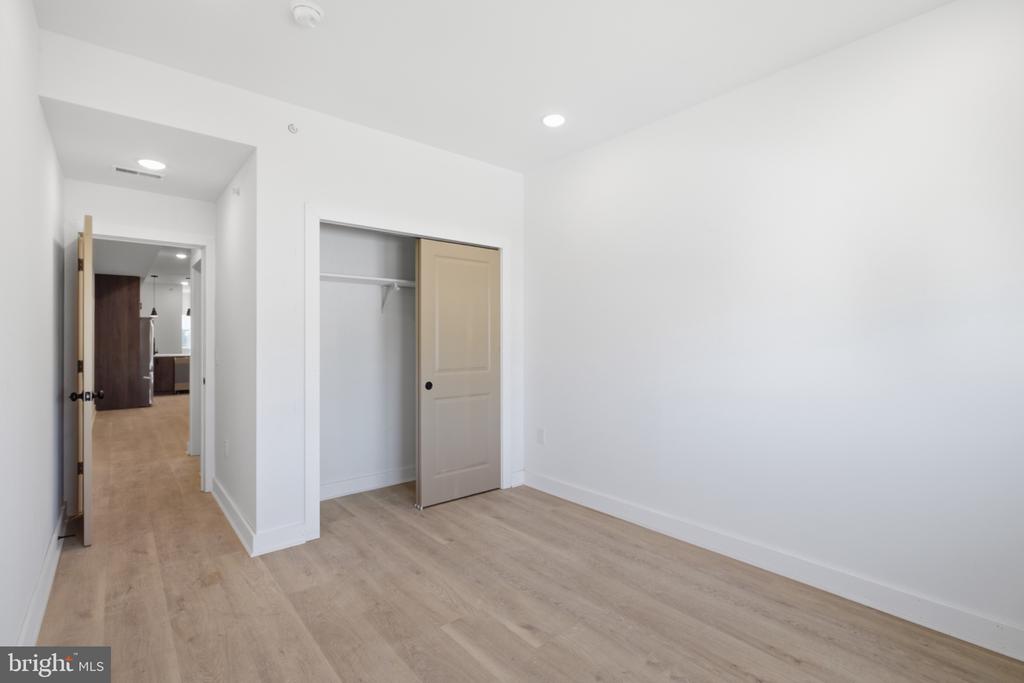 2330 N 16TH STREET Unit: 3