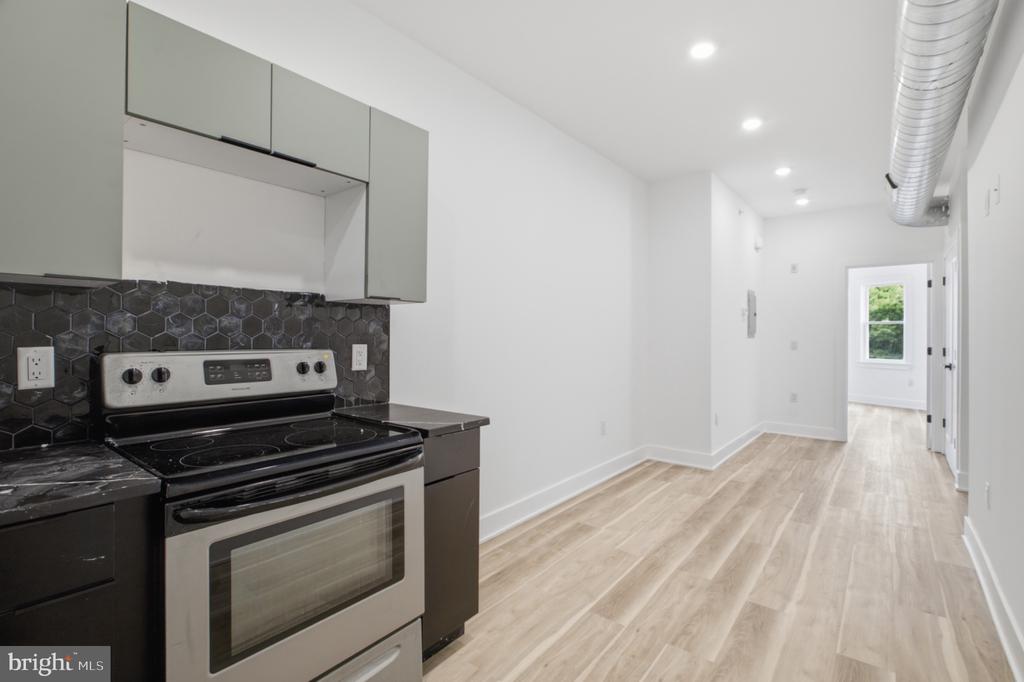 349 N 62ND STREET Unit: 3