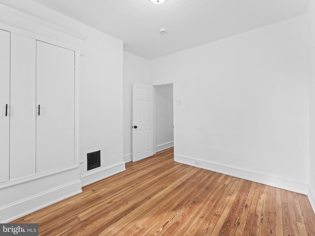 1618 S 54TH STREET