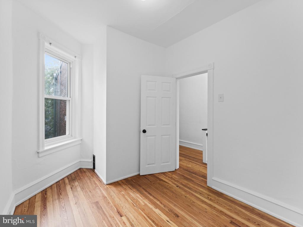 1618 S 54TH STREET