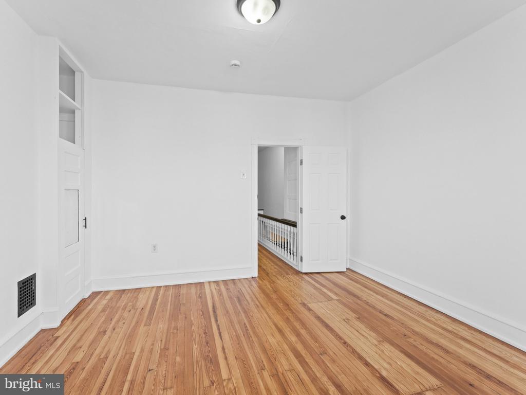 1618 S 54TH STREET