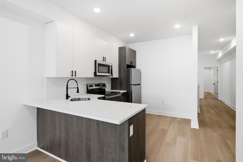 2253 N 12TH STREET Unit: 1