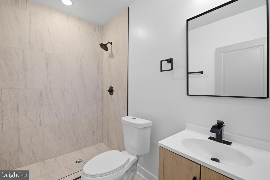2253 N 12TH STREET Unit: 1