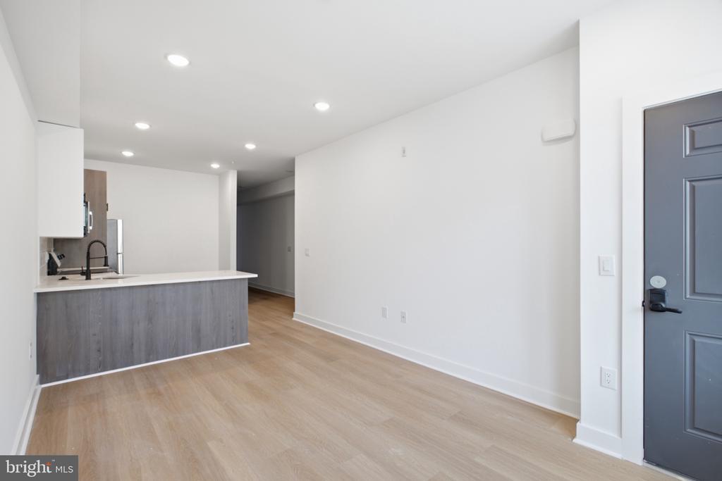 2253 N 12TH STREET Unit: 1