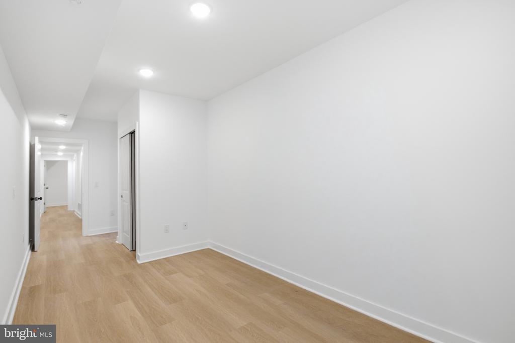 2253 N 12TH STREET Unit: 1