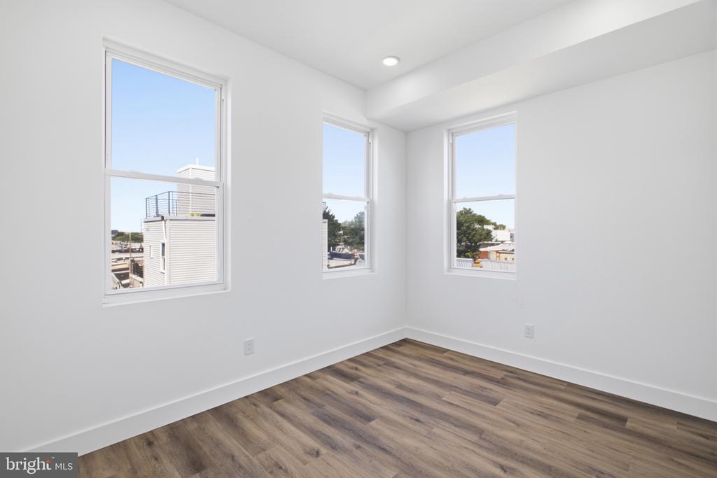 1520 S 22ND STREET Unit: 2