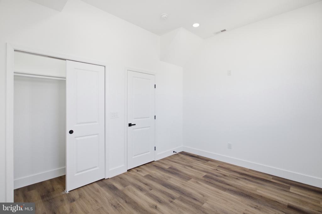 1520 S 22ND STREET Unit: 2