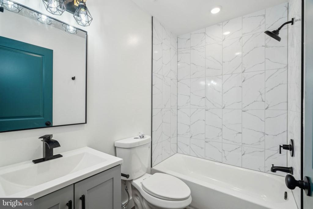 2632 N 11TH STREET Unit: 2