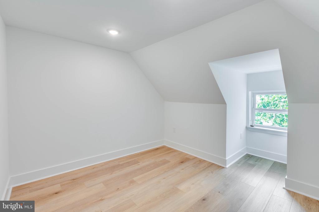 4327 BALTIMORE AVENUE Unit: 4-A