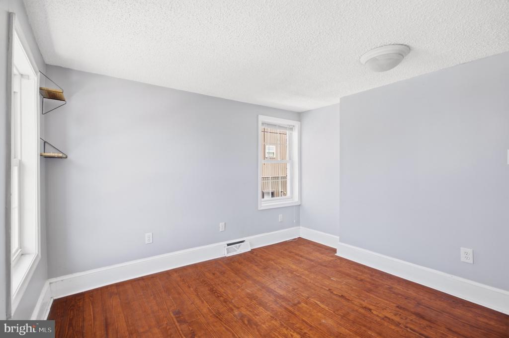 1821 MEMPHIS STREET Unit: 2