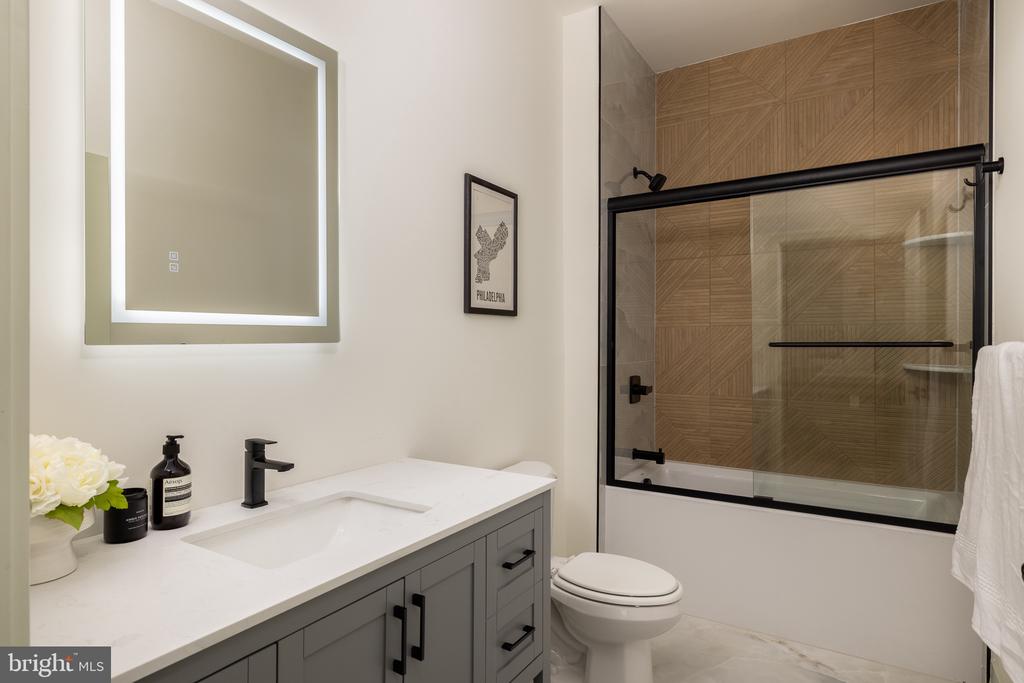 1818 N 53RD STREET Unit: 416