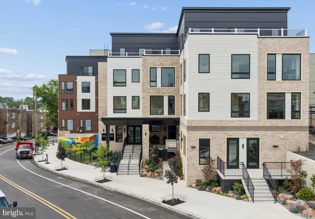 1818 N 53RD STREET Unit: 403