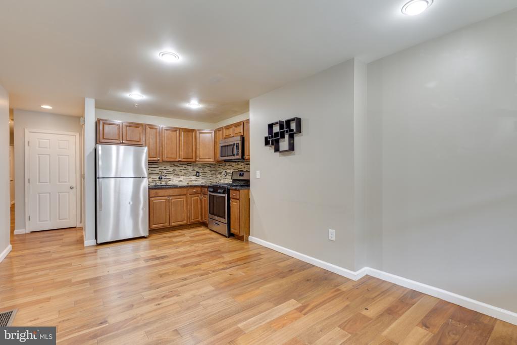 662 N 33RD STREET Unit: #1