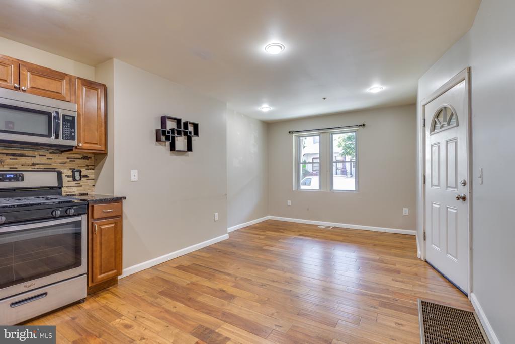662 N 33RD STREET Unit: #1