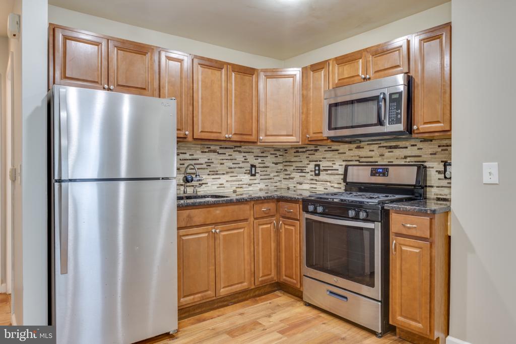 662 N 33RD STREET Unit: #1