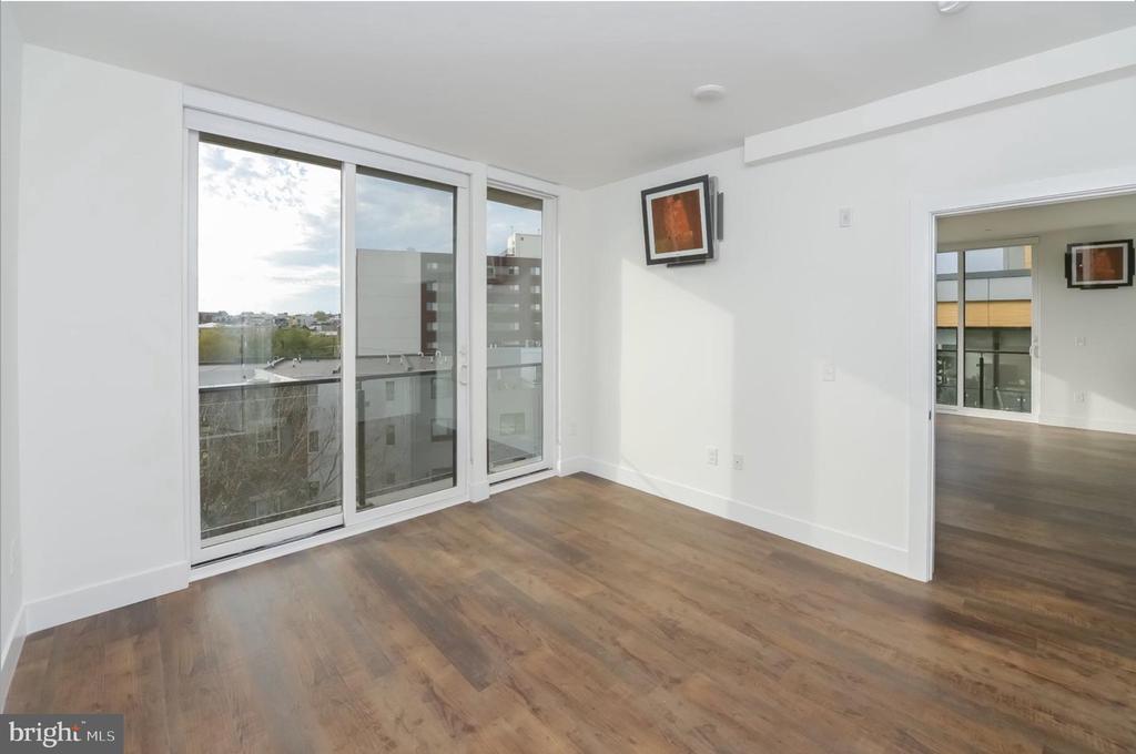 1203 GERMANTOWN AVENUE Unit: 419