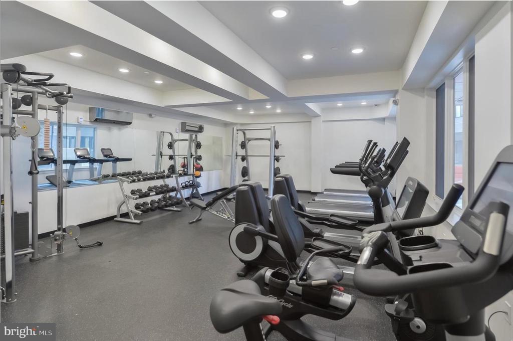 1203 GERMANTOWN AVENUE Unit: 419