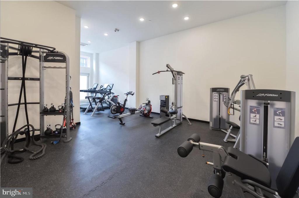 1203 GERMANTOWN AVENUE Unit: 419