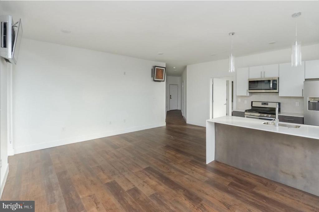 1203 GERMANTOWN AVENUE Unit: 419
