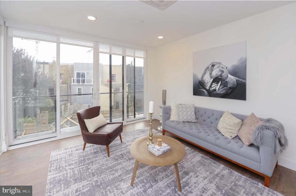 1203 GERMANTOWN AVENUE Unit: 419