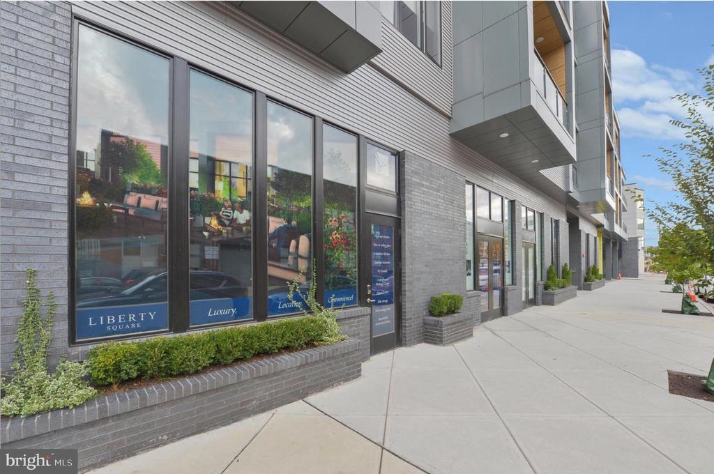 1203 GERMANTOWN AVENUE Unit: 419