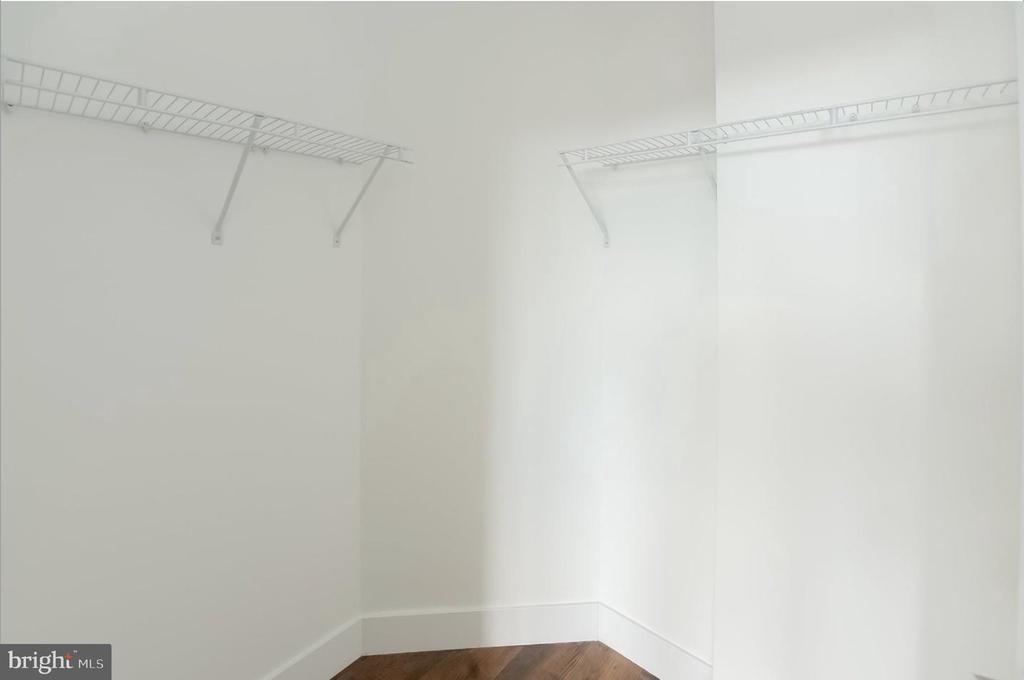 1203 GERMANTOWN AVENUE Unit: 419