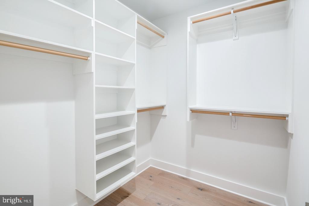 740 S CHRIS COLUMBUS BOULEVARD Unit: 70