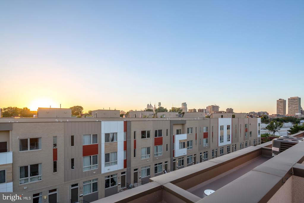 740 S CHRIS COLUMBUS BOULEVARD Unit: 70