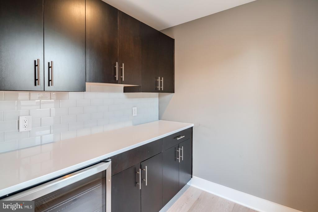740 S CHRIS COLUMBUS BOULEVARD Unit: 70
