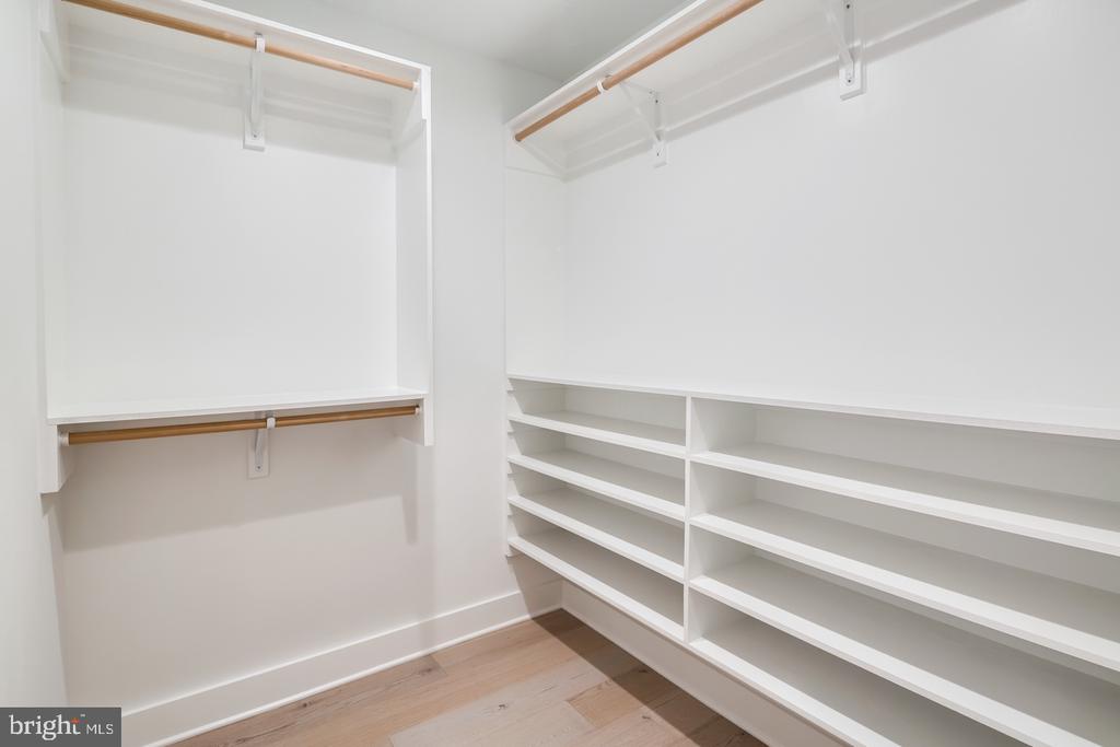 740 S CHRIS COLUMBUS BOULEVARD Unit: 70